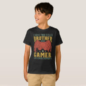 Ich habe zwei Titel Bruder und Gamer, Funny Gamer T-Shirt (Vorne ganz)
