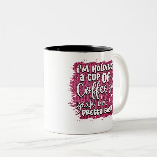 Ich halte eine Tasse Kaffee (VorderseiteRechts)