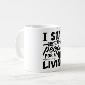 Ich halte Menschen für ein Geschenk für eine Dialy Kaffeetasse (Vorderseite Links)