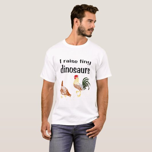 Ich hebe kleines Dinosauriert-shirt an T-Shirt (Vorne ganz)