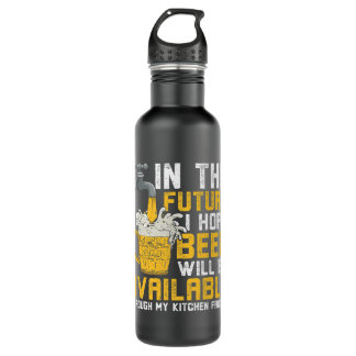 Ich hoffe, dass Bier über einen Küchenschrank erhä Edelstahlflasche