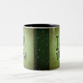 Ich höre irisches Kleeblatt St. Patrick's Day Zweifarbige Tasse (Mittel)