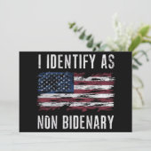 Ich identifiziere mich als nicht-bidenare Patriot- Einladung (Stehend Vorderseite)