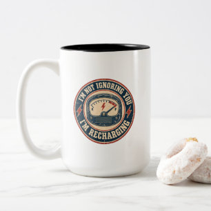 Ich ignoriere dich nicht, ich lade mich auf – Vint Zweifarbige Tasse