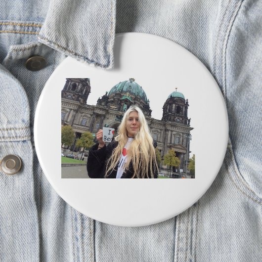 Ich in den Bewohner von BerlinDom!!!!! Button (Beispiel)