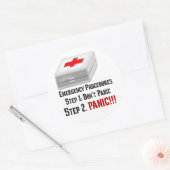 Ich kenne Erste Hilfe und kann auf Ihren Notfall r Runder Aufkleber (Umschlag)