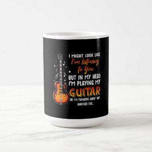 Ich könnte aussehen, als höre ich dir zu, aber in  kaffeetasse