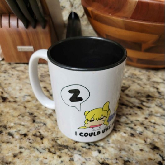 Ich könnte etwas Kaffee trinken Zweifarbige Tasse