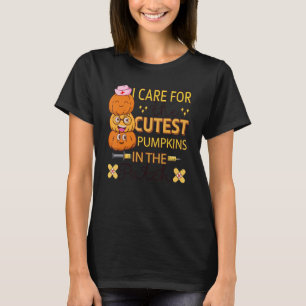 Ich kümmere mich um die Niedlichsten Kürme in der T-Shirt