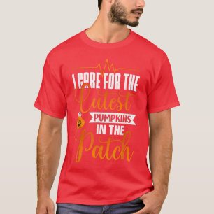 Ich kümmere mich um die Niedlichsten Kürme in der T-Shirt