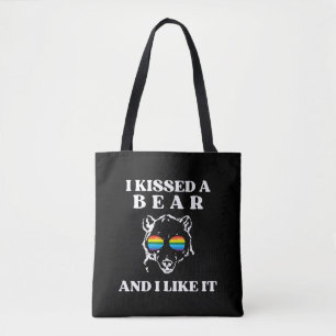 Ich küsste einen Bären und ich mochte es lustig Tasche