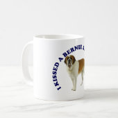 Ich küsste einen St. Bernhard Kaffeetasse (Vorderseite Links)