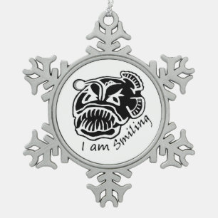 Ich lächle Anglerfisch Schneeflocken Zinn-Ornament
