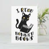 Ich las verbotene Bücher Katze Einladung (Stehend Vorderseite)