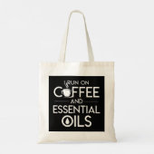 Ich laufe auf Kaffee und Essential Oils Coffee Ess Tragetasche (Rückseite)
