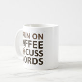 Ich laufe auf Kaffee und schreibe Worte Kaffeetasse (Vorderseite Links)