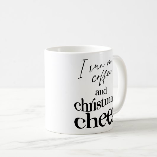 Ich laufe auf Kaffee und Weihnachts-Chef Kaffeetasse (VorderseiteRechts)