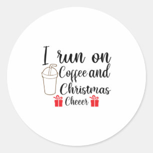 Ich laufe auf Kaffee und Weihnachts-Chef Runder Aufkleber