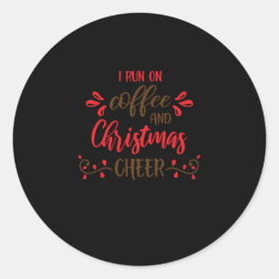 Ich laufe auf Kaffee und Weihnachtsjubeln Runder Aufkleber
