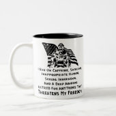 Ich laufe auf Koffein, Sarcasm, unangemessener Spa Zweifarbige Tasse (Links)