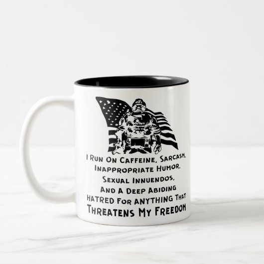 Ich laufe auf Koffein, Sarcasm, unangemessener Spa Zweifarbige Tasse (Links)