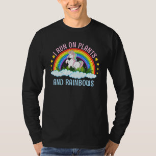 Ich laufe auf Pflanze und Rainbows Vegans Niedlich T-Shirt
