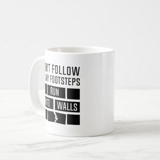 Ich laufe in Walls Kaffeetasse (Vorderseite Links)