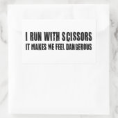 Ich laufe mit Scheren. Es macht mich gefährlich Rechteckiger Aufkleber (Tasche)