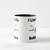 Ich lebe mein Leben hinter Gittern Zweifarbige Tasse (Mittel)