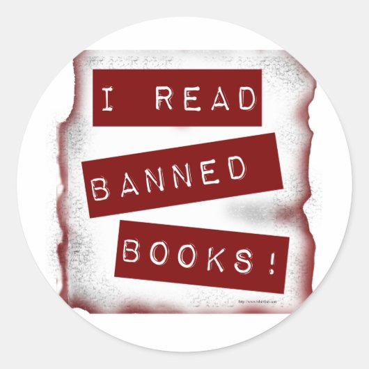 Ich lese den Slogan "Banned Books Bookworan" Runder Aufkleber (Vorderseite)