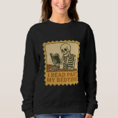 Ich lese mein Bedtime - Skelett - Gotisches Buch Sweatshirt (Vorderseite)