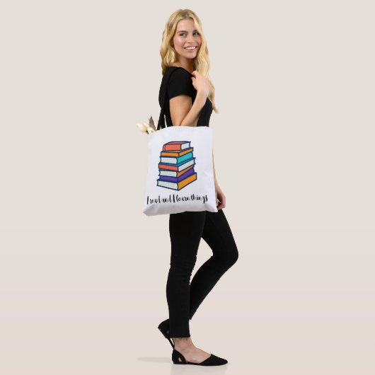 Ich lese und lerne Dinge Tasche (Am Model)
