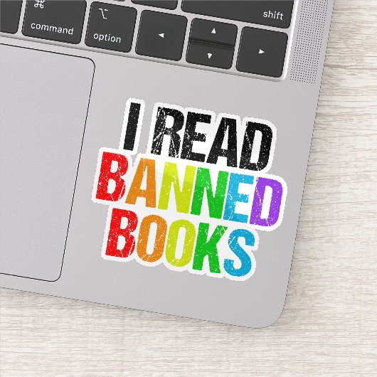 Ich lese verbotene Bücher Regenbogen Laptop Aufkleber (Detail)