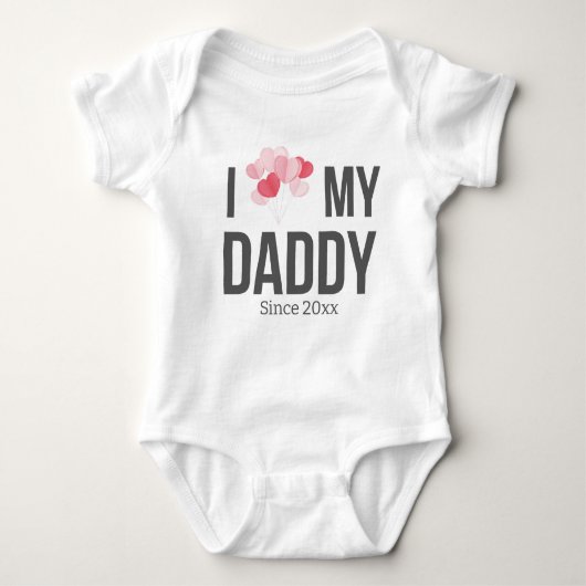 ICH LIEBE MEIN DADDY BABY SCHLIESSEN CUSTOM TEXT BABY STRAMPLER (Vorderseite)