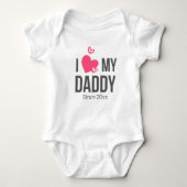 ICH LIEBE MEIN DADDY BABY SCHLIESSEN CUSTOM TEXT BABY STRAMPLER (Vorderseite)