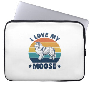 Ich liebe mein Elchhund Retro-Gravurdesign_1 Laptopschutzhülle