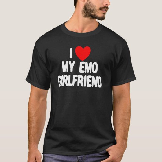 Ich Liebe meine Emo-Freundin Rotes Herz Ich Liebe T-Shirt (Vorderseite)