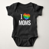 Ich Liebe meine Mamas | Rainbow Heart Prith Month Baby Strampler (Vorderseite)