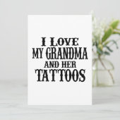 Ich Liebe meine Oma und ihre Tattoos Einladung (Stehend Vorderseite)