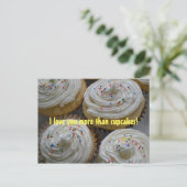Ich Liebe Sie mehr als...Cupcakes Postkarte (Stehend Vorderseite)