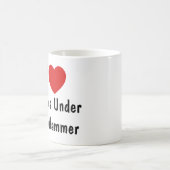 Ich Liebe Zuhause unter dem Hammer Kaffeetasse (Mittel)
