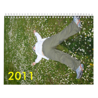 ich liegend in den Gänseblümchen, 2011 Kalender
