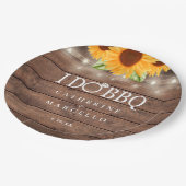 Ich mache GRILLEN Sunflower Rustic Wood Engagement Pappteller (Schrägansicht)