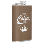 Ich mache Kaffee in KOMs Flachmann (Rechts)