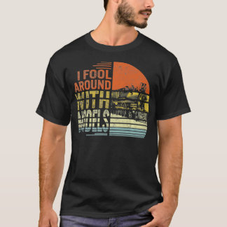 Ich mache mich mit Modellen des Schulingenieurs Pr T-Shirt