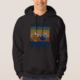 Ich mag Biere und Slots und vielleicht 3 Leute Hoodie