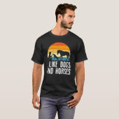 Ich mag Hunde und Pferde Reittochter Retro Vinta T-Shirt (Vorne ganz)