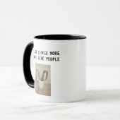 ICH MAG KAFFEE MEHR, ALS ICH LEUTE - TASSE MAG (Vorderseite Links)