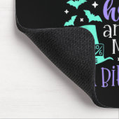 Ich mag meine Mansarden Spuk und mein Tee ein biss Mousepad (Ecke)