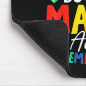 Ich mag nicht verbal sein, aber meine Mutter erinn Mousepad (Ecke)